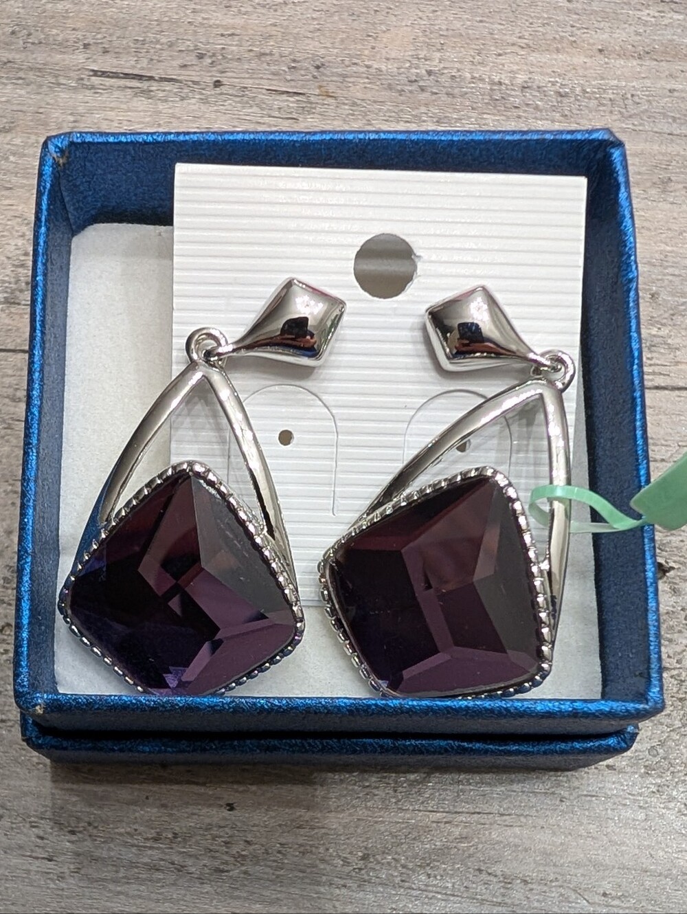 Purple Amethyst Earrings 🌷 - Picture 3 of 3
